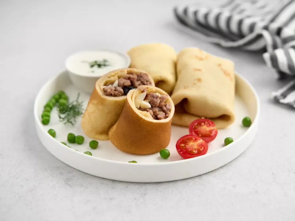 Stuffed pancakes with eggs and meat! - MealWings