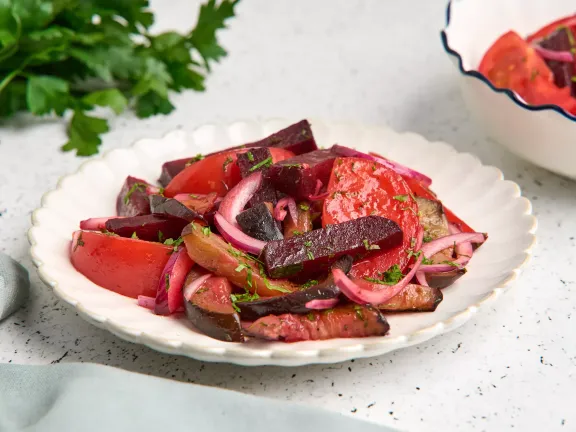 Sałatka z burakami i bakłażanami