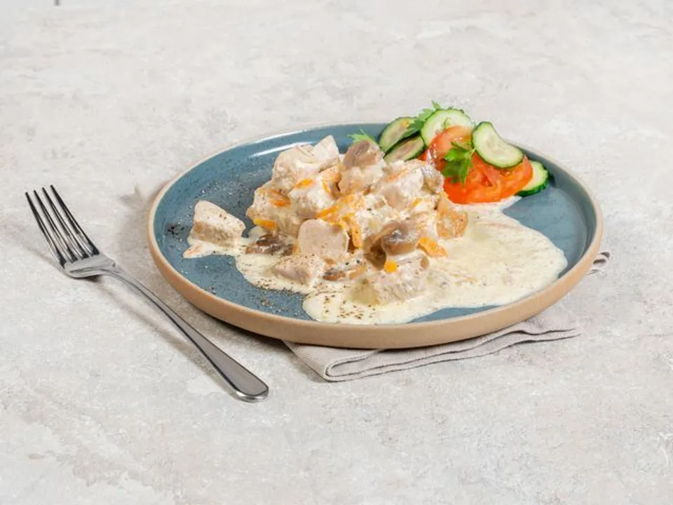 Creamy Braised Turkey in a Slow Cooker - MealWings