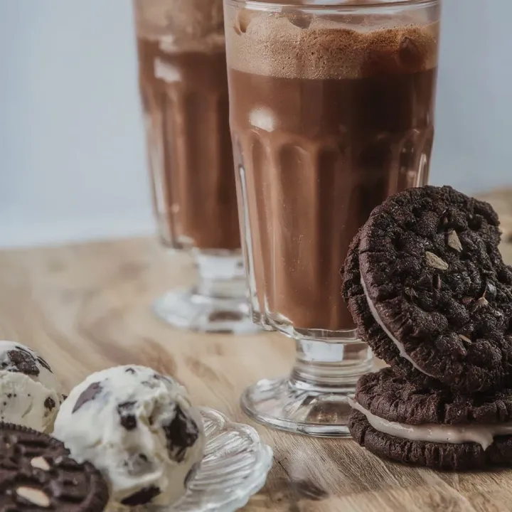 Cocoa with ice cream - MealWings