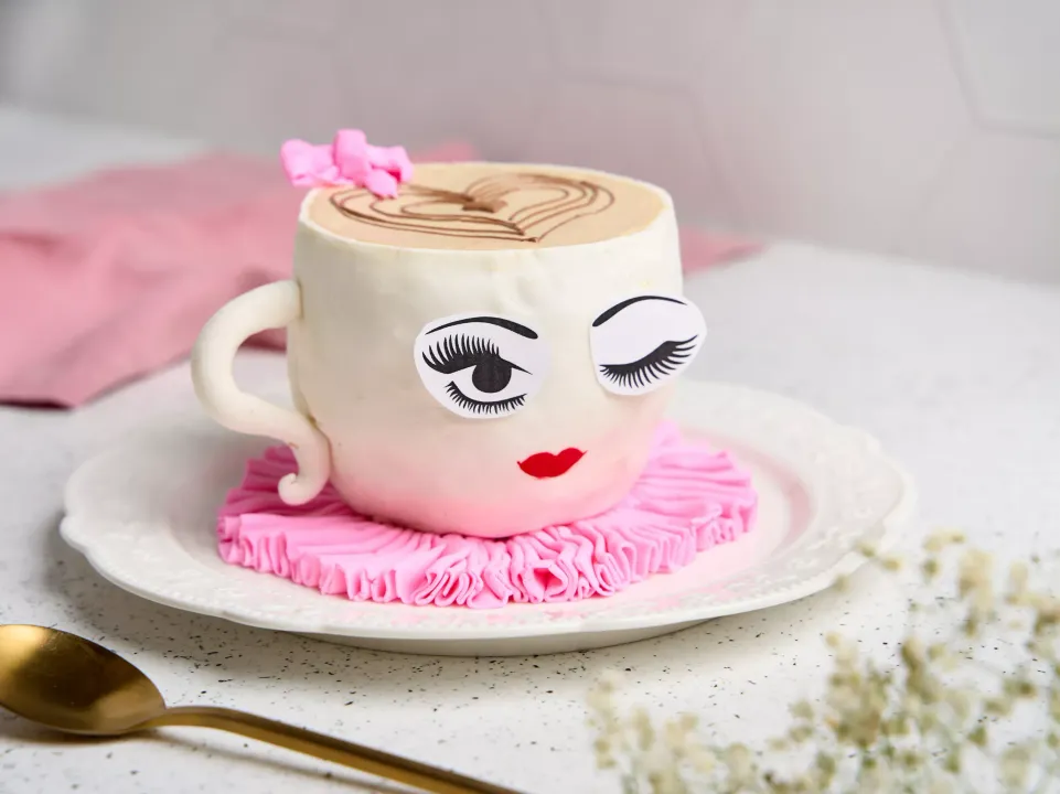 Cappuccino Ballerina Cake - MealWings