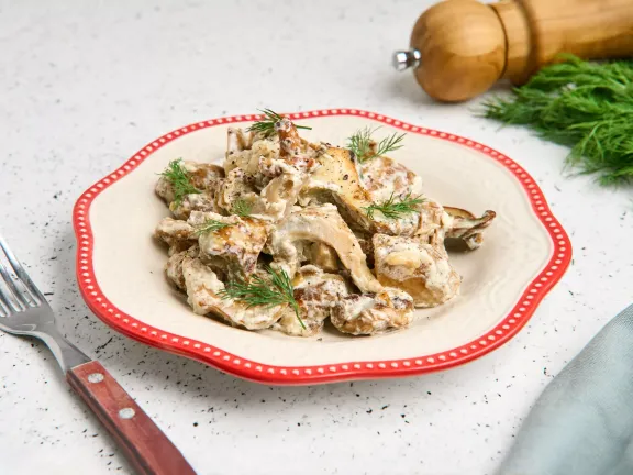 Смажені грузді зі сметаною