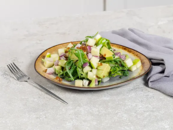 Салат з руколою, авокадо та фініками