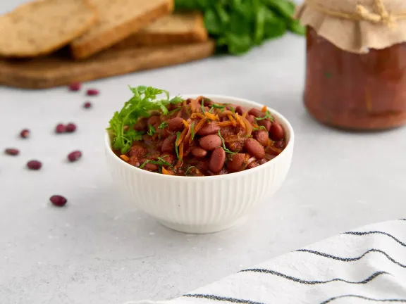 Canned Beans in Tomato Sauce
