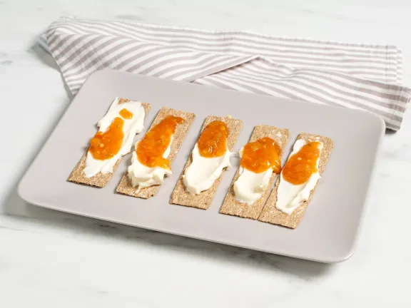 Sweet and sour pepper sauce