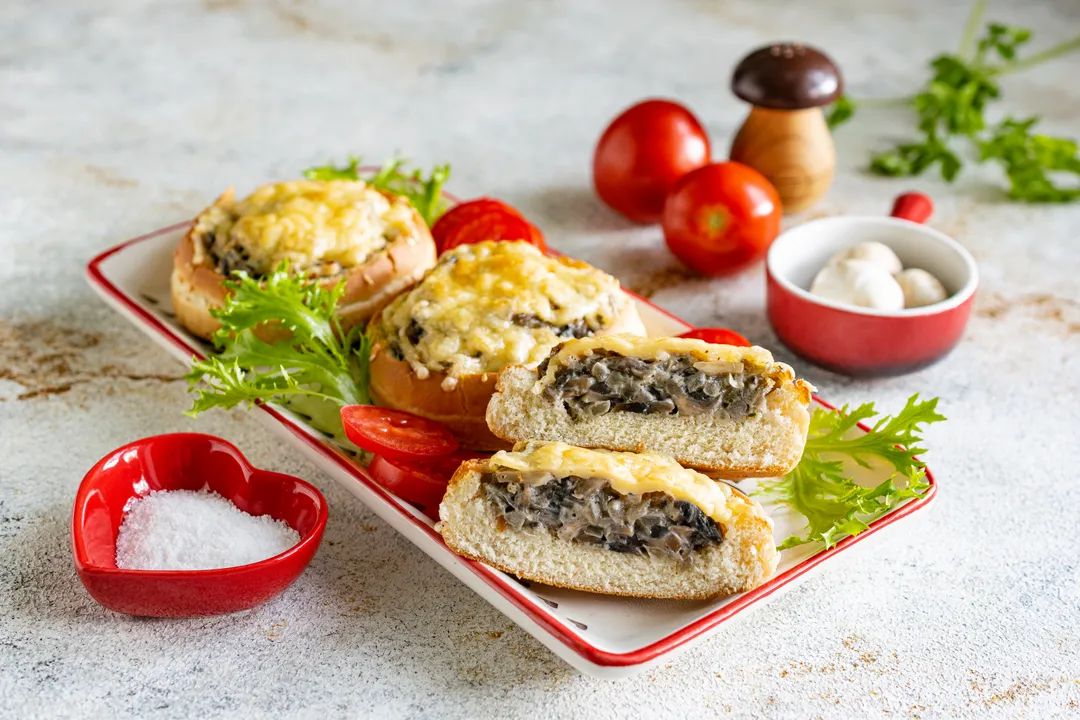 Kiváló kiegészítője lehet friss zöldség és zöldfűszer.