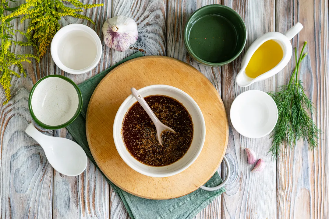 Pour the soy sauce into the mixture. Mix the ingredients until smooth.